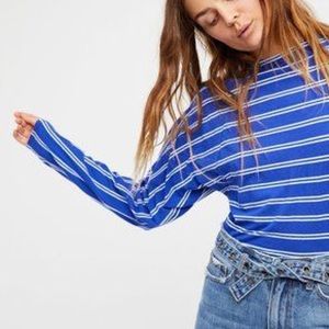 FREE PEOPLE Ardmore Striped Blue & White Women’s Tee Size XS Long Raglan Sleeves